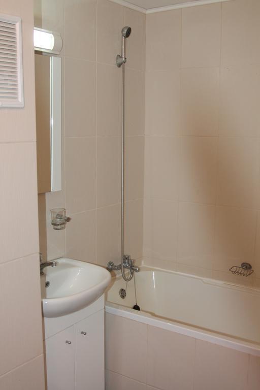 Hotel Zimbru Câmpulung Moldovenesc Habitación foto