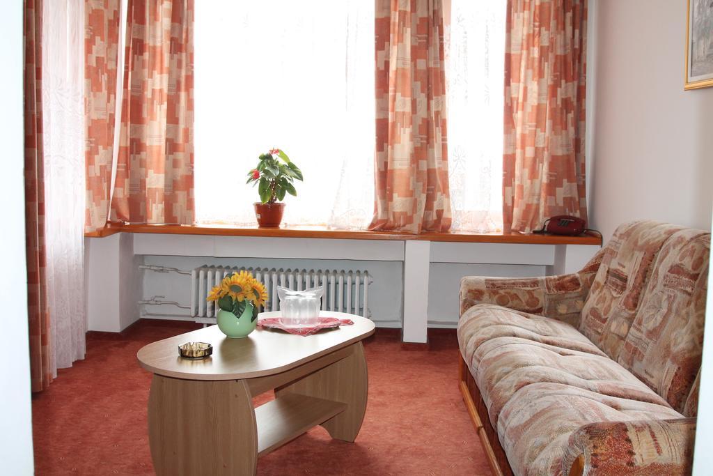 Hotel Zimbru Câmpulung Moldovenesc Habitación foto